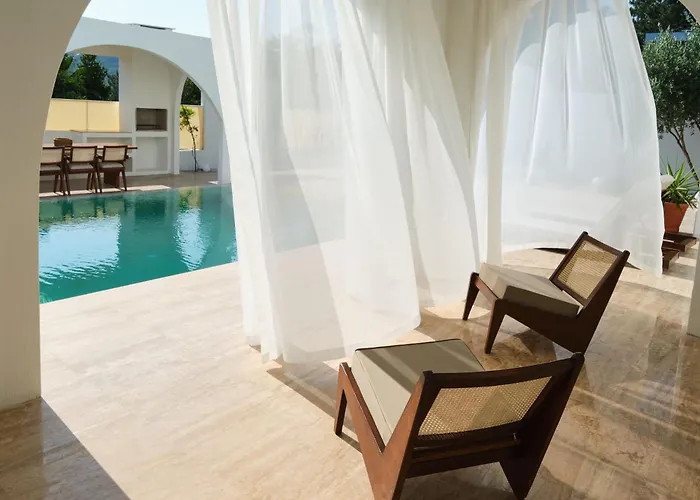 Ionx - Heated Indoor Pool, Sauna, Outdoor Pool,bathtub, Jacuzzi *