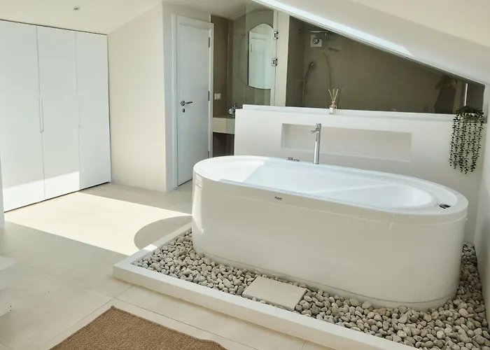 Ionx - Heated Indoor Pool, Sauna, Outdoor Pool,bathtub, Jacuzzi